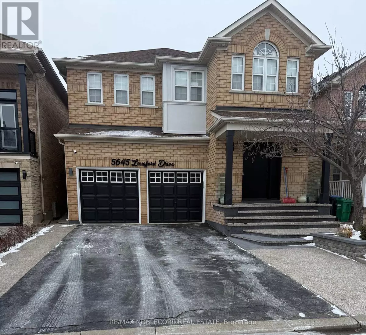 Mississauga (churchill Meadows), ON L5M7B5,5645 Longford DR #BSMT