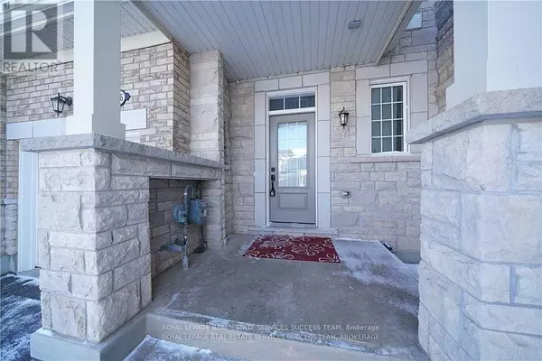 Oakville, ON L6M0M4,106 ORCHARDCROFT ROAD