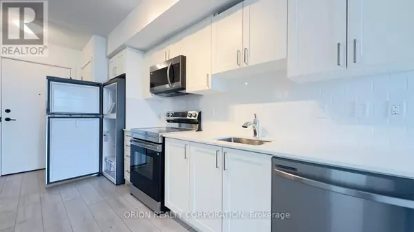 Toronto (yorkdale-glen Park), ON M6B0B1,556 Marlee AVE #615