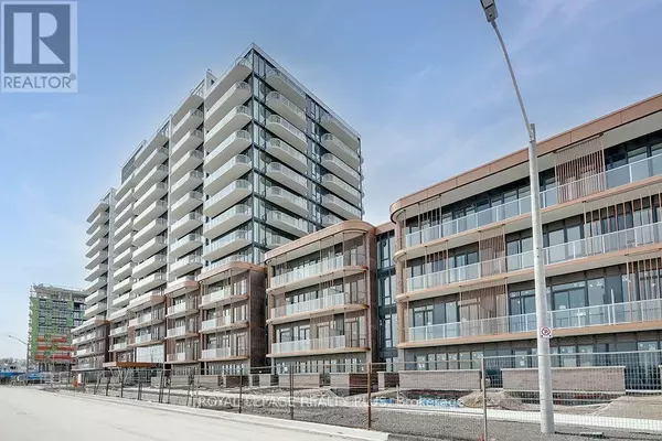 Mississauga (port Credit), ON L5H0A9,220 Missinnihe WAY #505