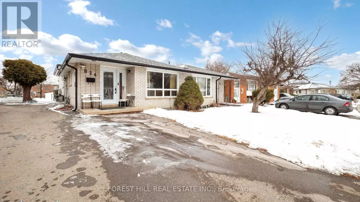 Mississauga (erindale), ON L5C1N9,824 EAGLEMOUNT CRESCENT