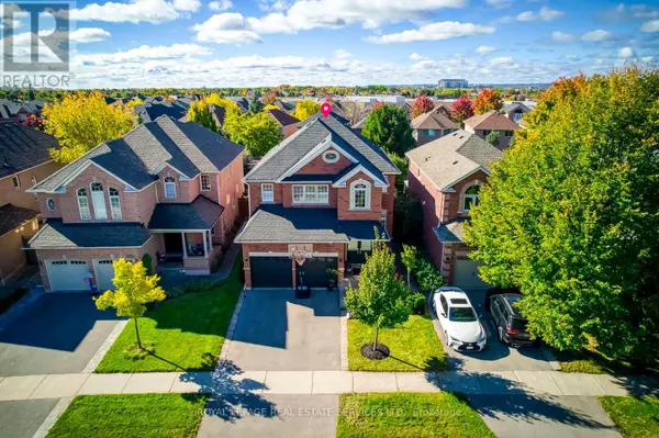 Oakville (1015 - Ro River Oaks), ON L6H6S1,2484 LOGAN AVENUE