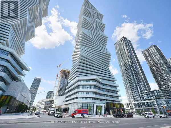 3900 Confederation Pkwy #302, Mississauga (city Centre), ON L5B0M3