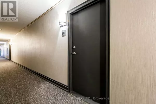 1000 Cedarglen Gate #611, Mississauga (erindale), ON L5C3Z5