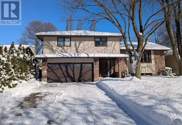 241 SUNRISE CRESCENT, Oakville (bronte West), ON L6L3L4