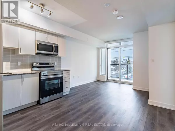 Toronto (yorkdale-glen Park), ON M6B0B1,556 Marlee AVE #419