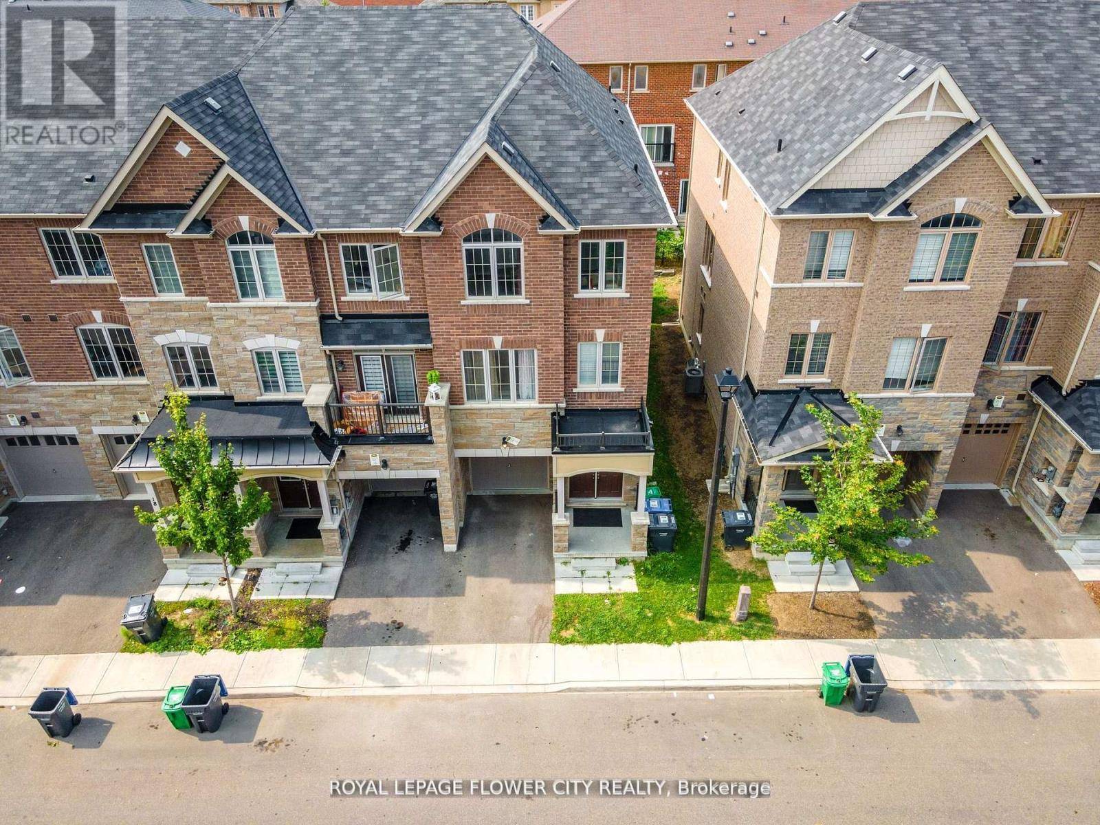 Brampton (bram East), ON L6P4M9,14 FAYE STREET