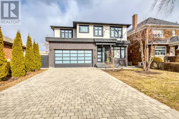 18 ASH CRESCENT, Toronto (long Branch), ON M8W1E3