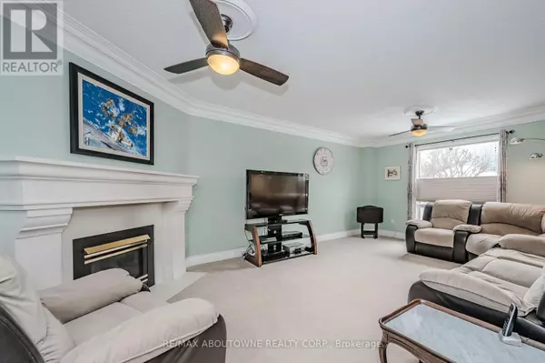 Oakville (ro River Oaks), ON L6H5Z6,85 HOWELL ROAD