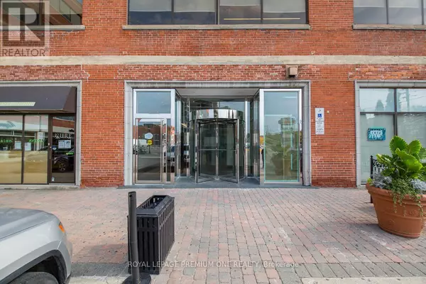 Toronto (dovercourt-wallace Emerson-junction), ON M6G1Z6,672 dupont ST #403