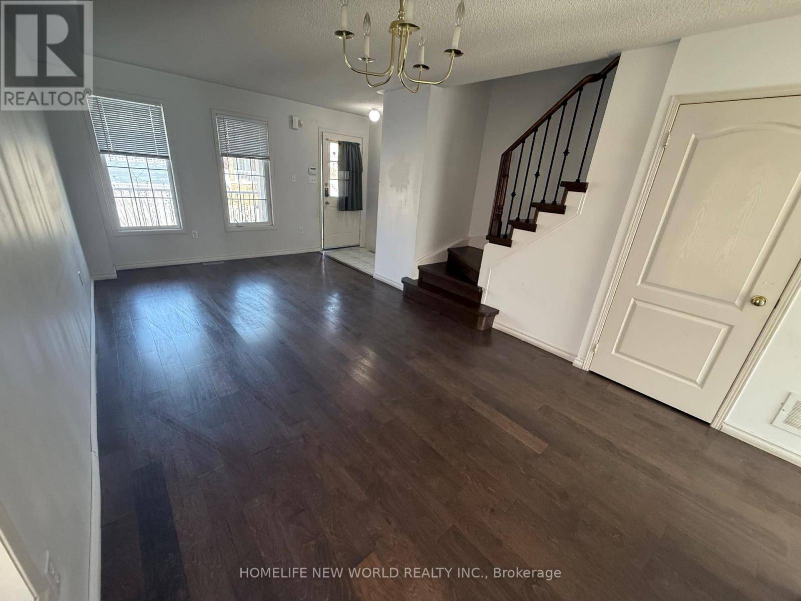 Brampton (sandringham-wellington), ON L6R2P4,86 Jewel CRES #Upper