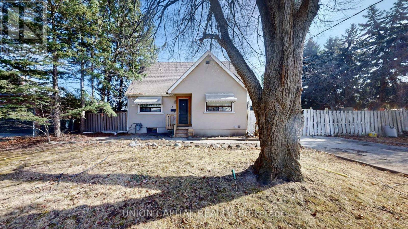 15 MCARTHUR STREET, Toronto (kingsview Village-the Westway), ON M9P3M6