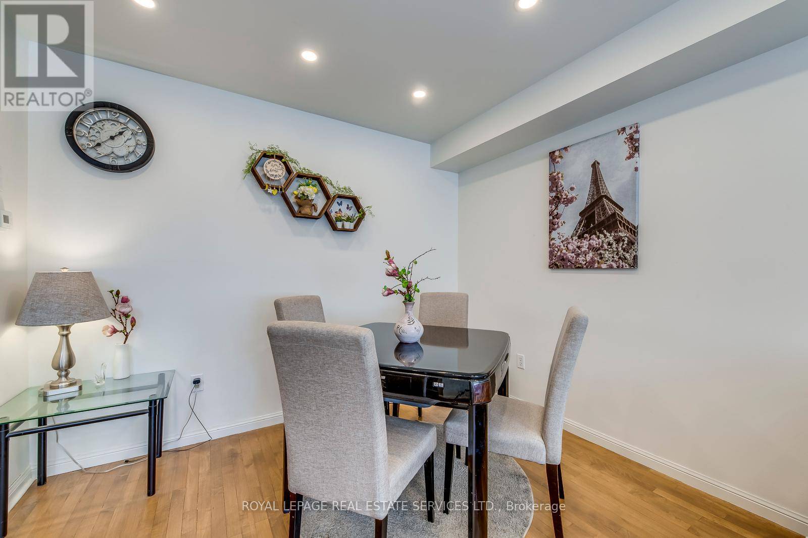 Mississauga (east Credit), ON L5V2Y3,5980 Whitehorn AVE #161