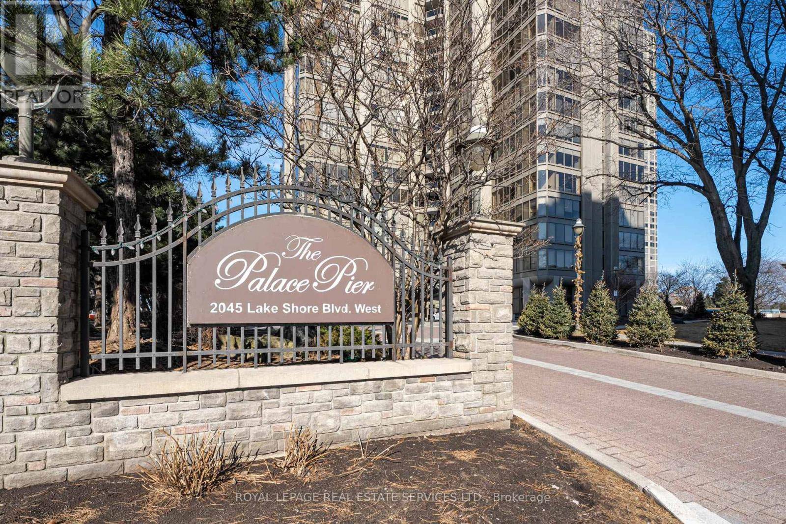 Toronto (mimico), ON M8V2Z6,2045 Lake Shore BLVD West #4404