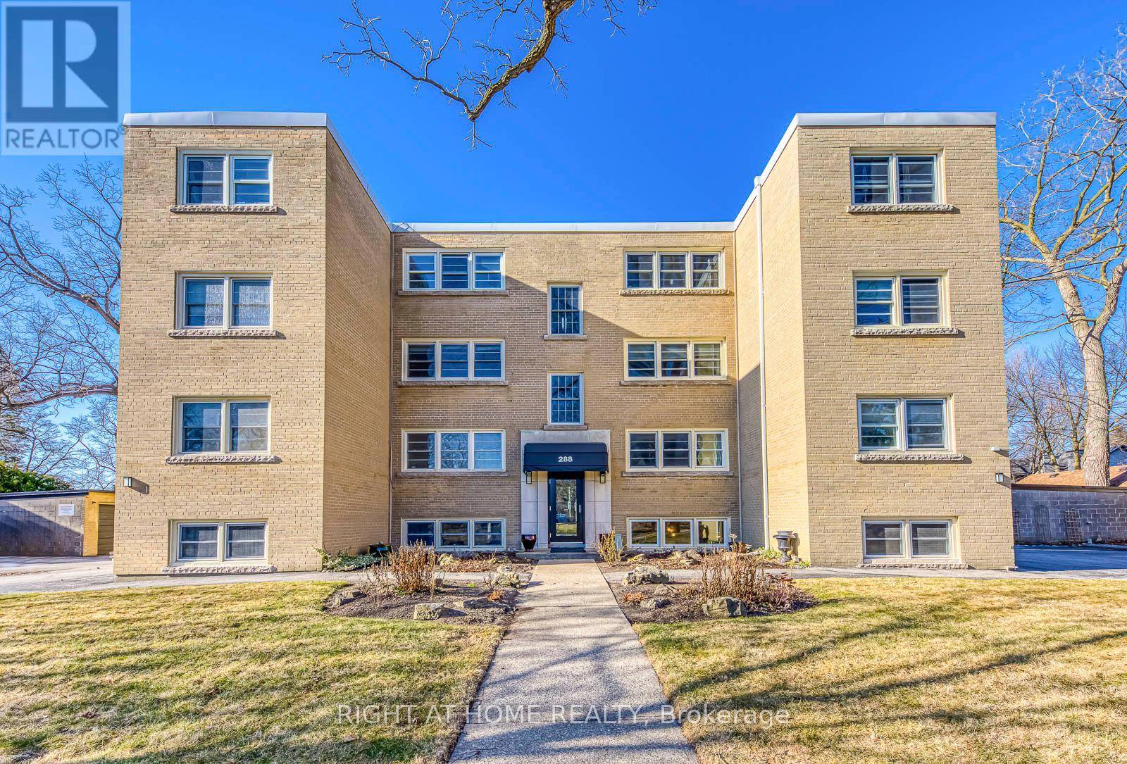 288 Reynolds ST #1, Oakville (1013 - Oo Old Oakville), ON L6J3L4