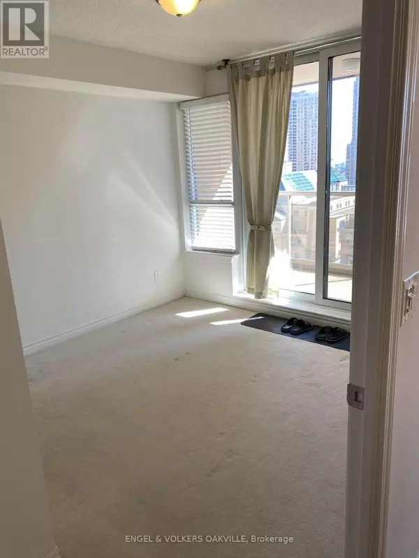 Mississauga (city Centre), ON L5B4M8,4090 Living Arts DR #1101