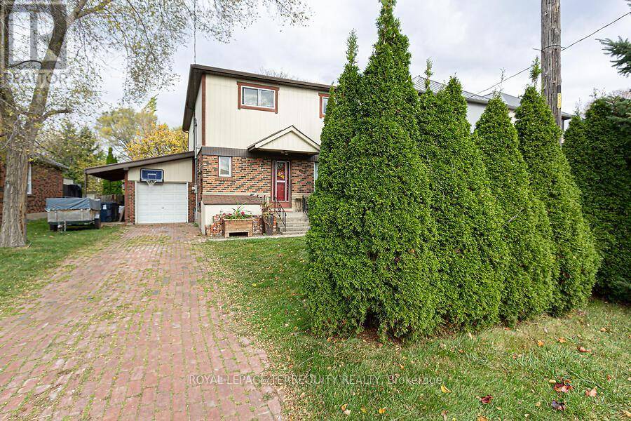 Toronto (islington-city Centre West), ON M8Z2Z3,12 CHAUNCEY AVENUE