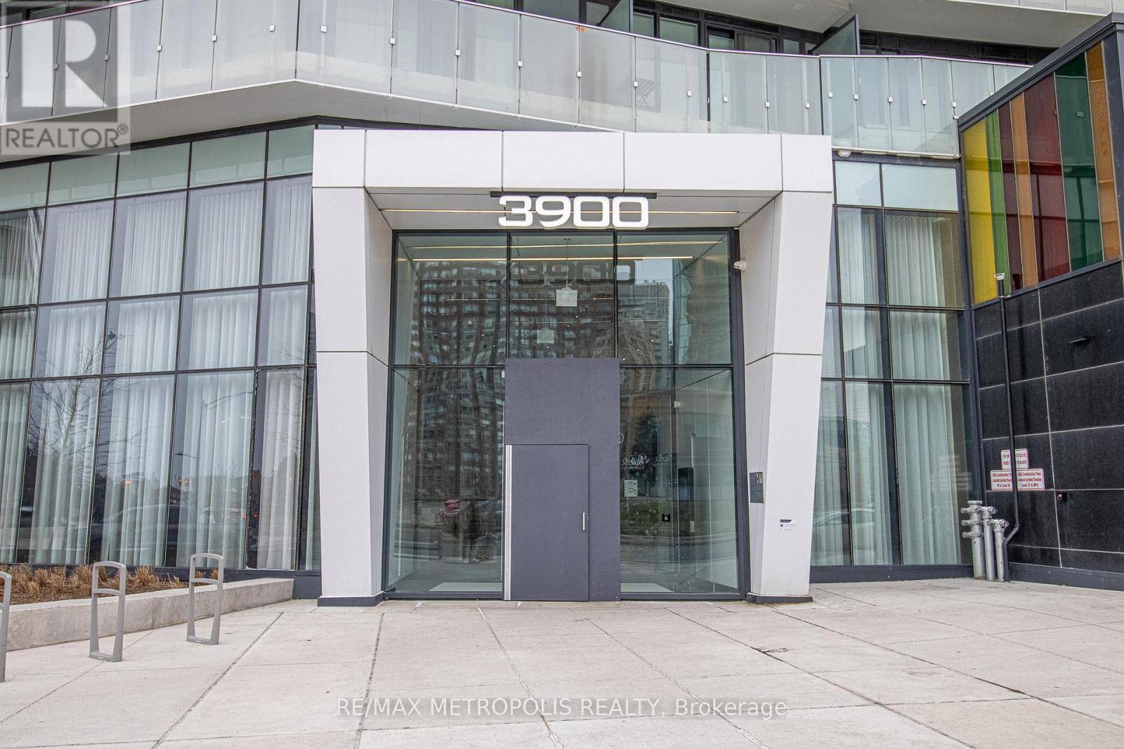 Mississauga (city Centre), ON L5B0M3,3900 Confederation Pkwy #216