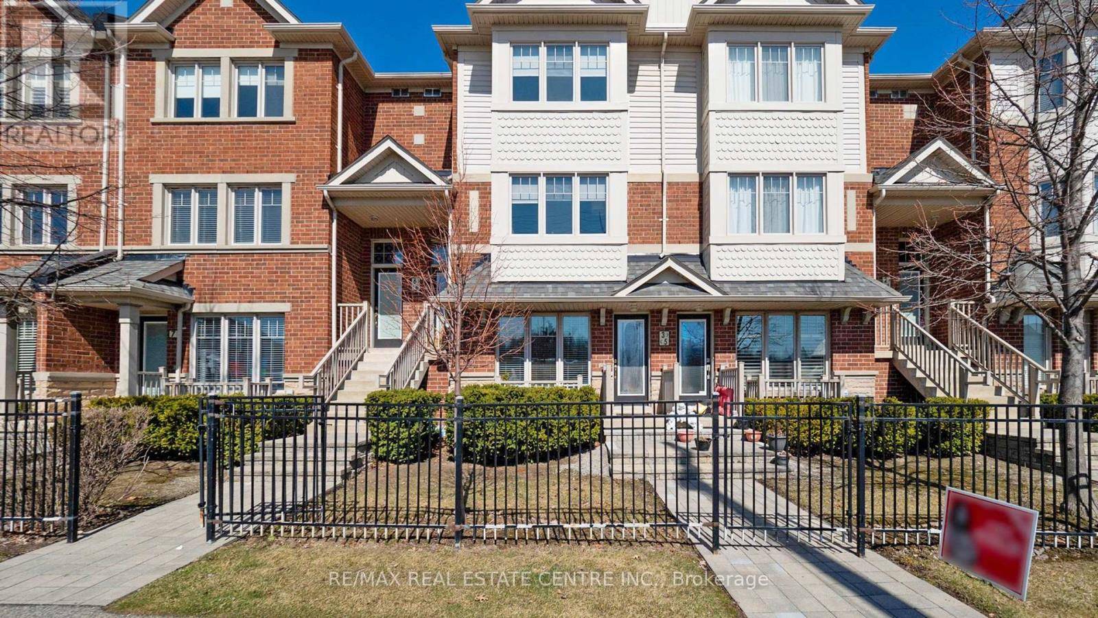 Mississauga (churchill Meadows), ON L5M0P7,3335 Thomas ST #5