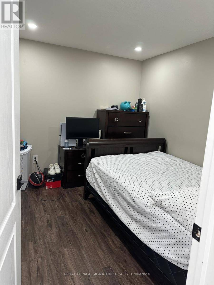 Brampton (fletcher's Meadow), ON L7A3P6,101 Botavia Downs DR #Lower