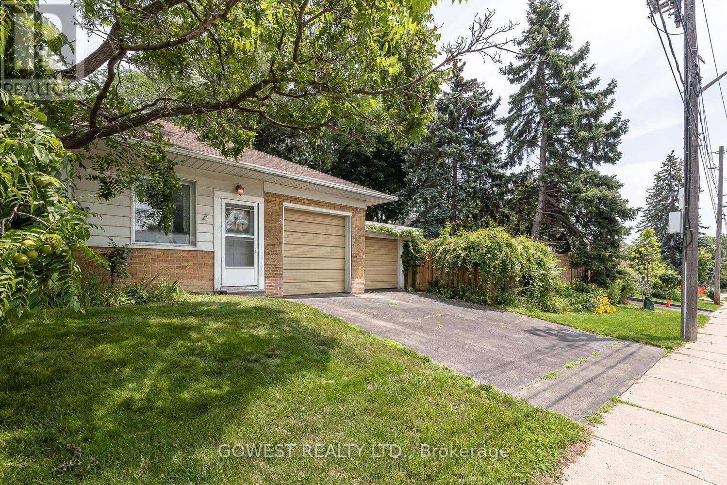 Toronto (edenbridge-humber Valley), ON M9A2Z7,51 Hilldowntree RD #Bsmt