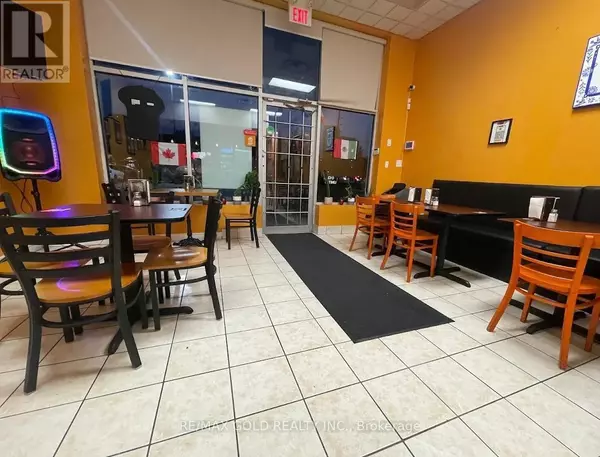 Toronto (weston), ON M9N0A3,2013 Lawrence AVE West #5A