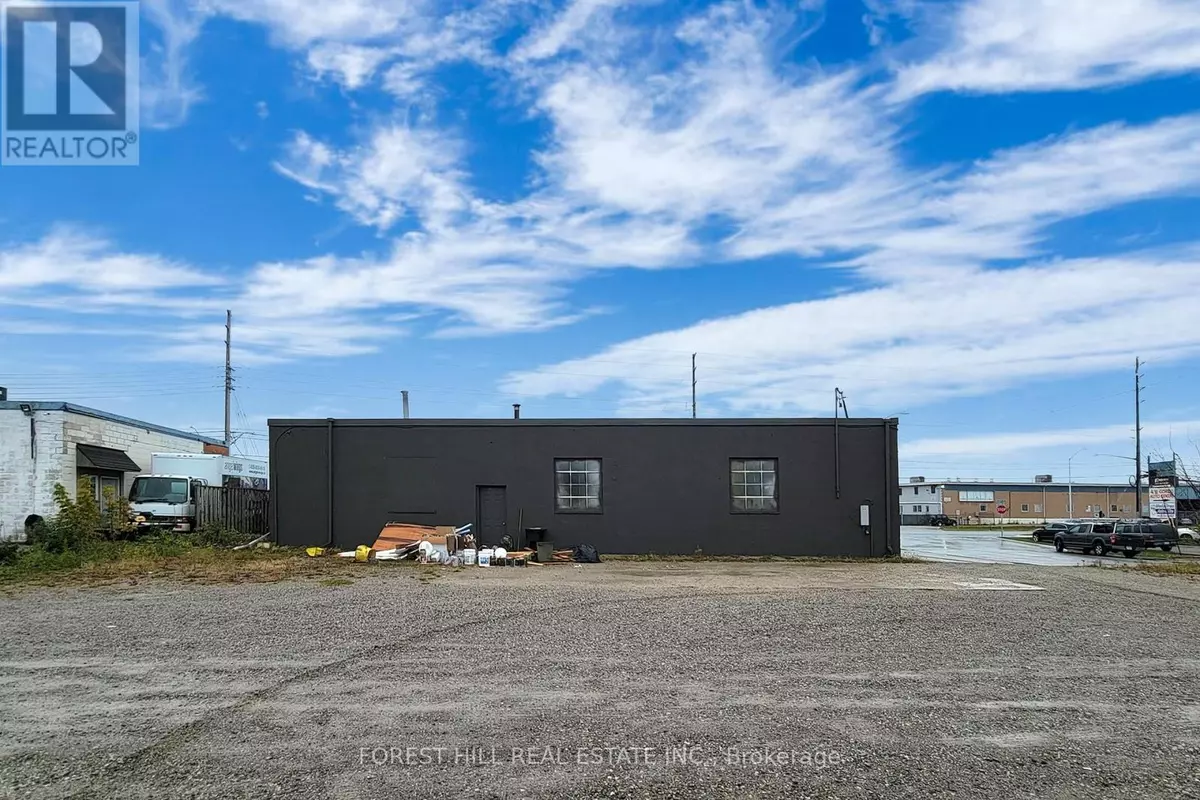 Oakville (qe Queen Elizabeth), ON L6L2X7,1502 SPEERS ROAD