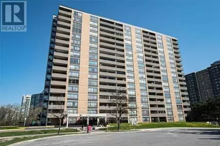 40 Panorama CT #605, Toronto (mount Olive-silverstone-jamestown), ON M9V4M1
