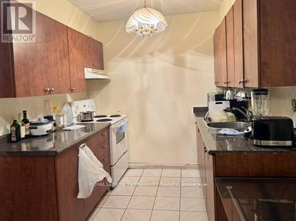 Toronto (mount Olive-silverstone-jamestown), ON M9V4M1,40 Panorama CT #605