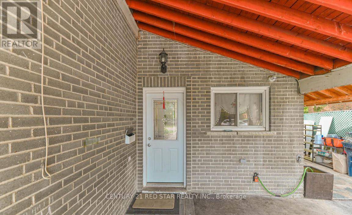 Toronto (humbermede), ON M9M2B9,35 FAULKNER CRESCENT