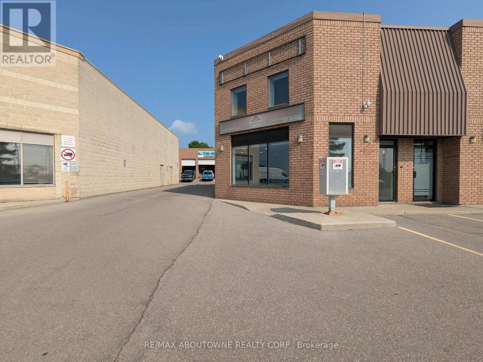 Burlington (industrial Burlington), ON L6M2W2,5125 HARVESTER RD #1