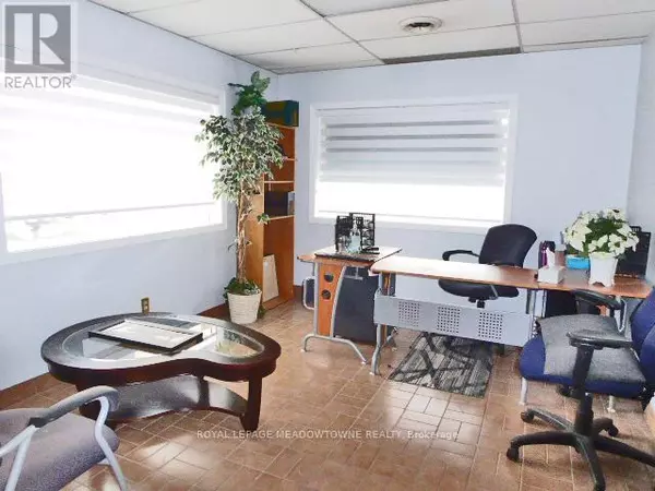 Halton Hills (georgetown), ON L7G4A3,116 Guelph ST #5