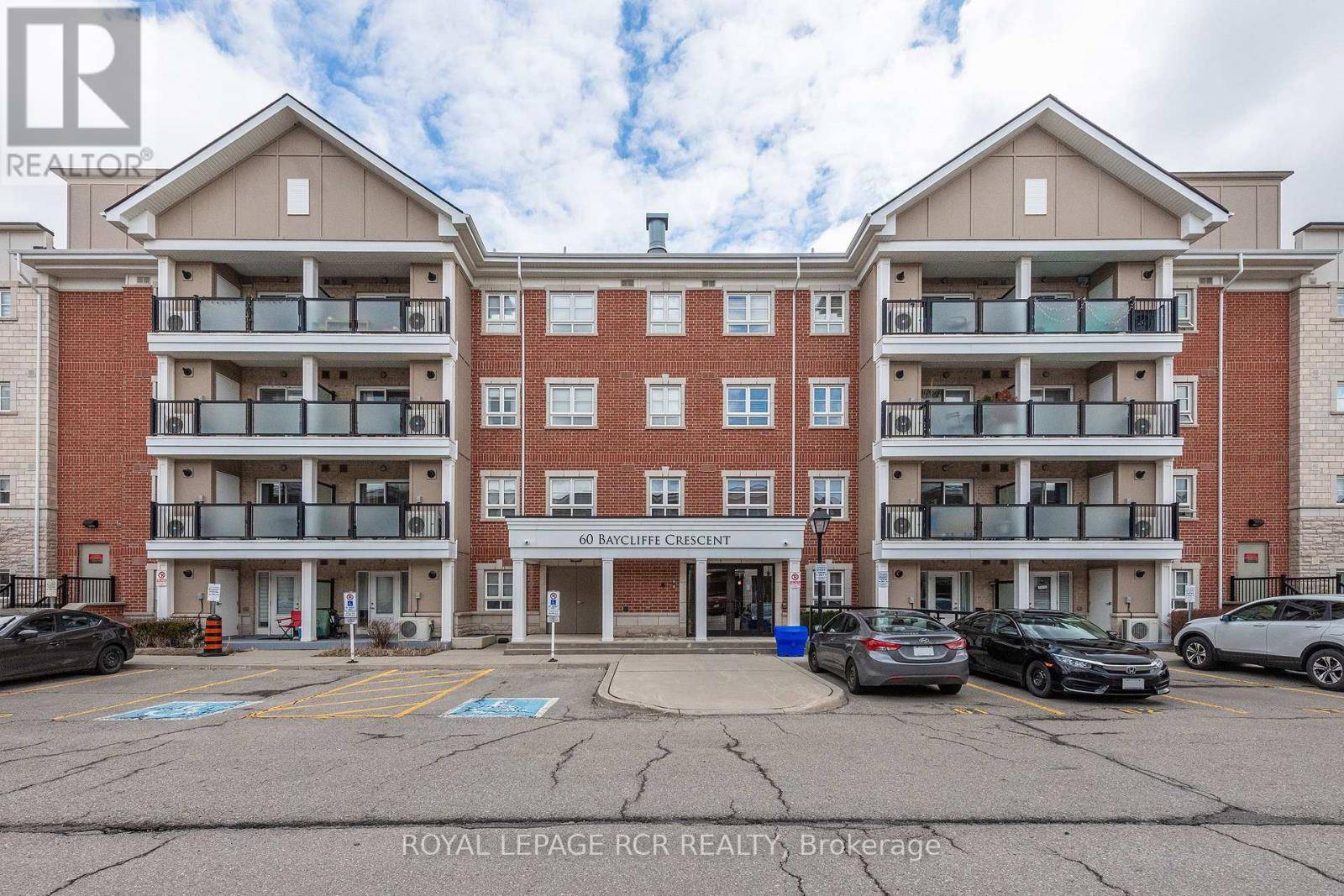 Brampton (northwest Brampton), ON L7A0Z4,60 Baycliffe CRES #106