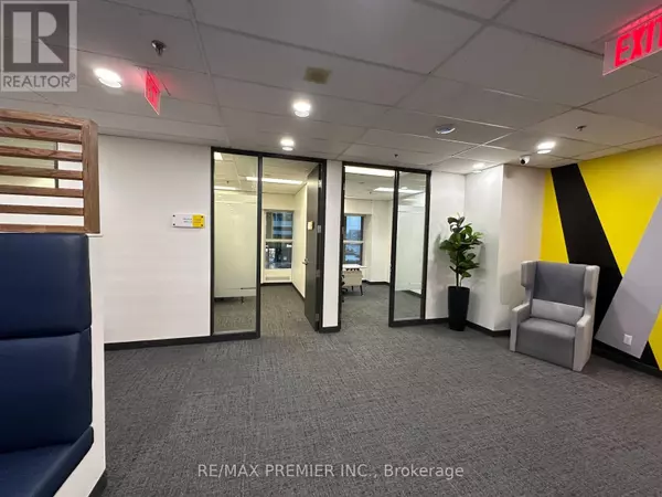Mississauga (city Centre), ON L5B3J1,350 Burnhamthorpe RD West #200-16