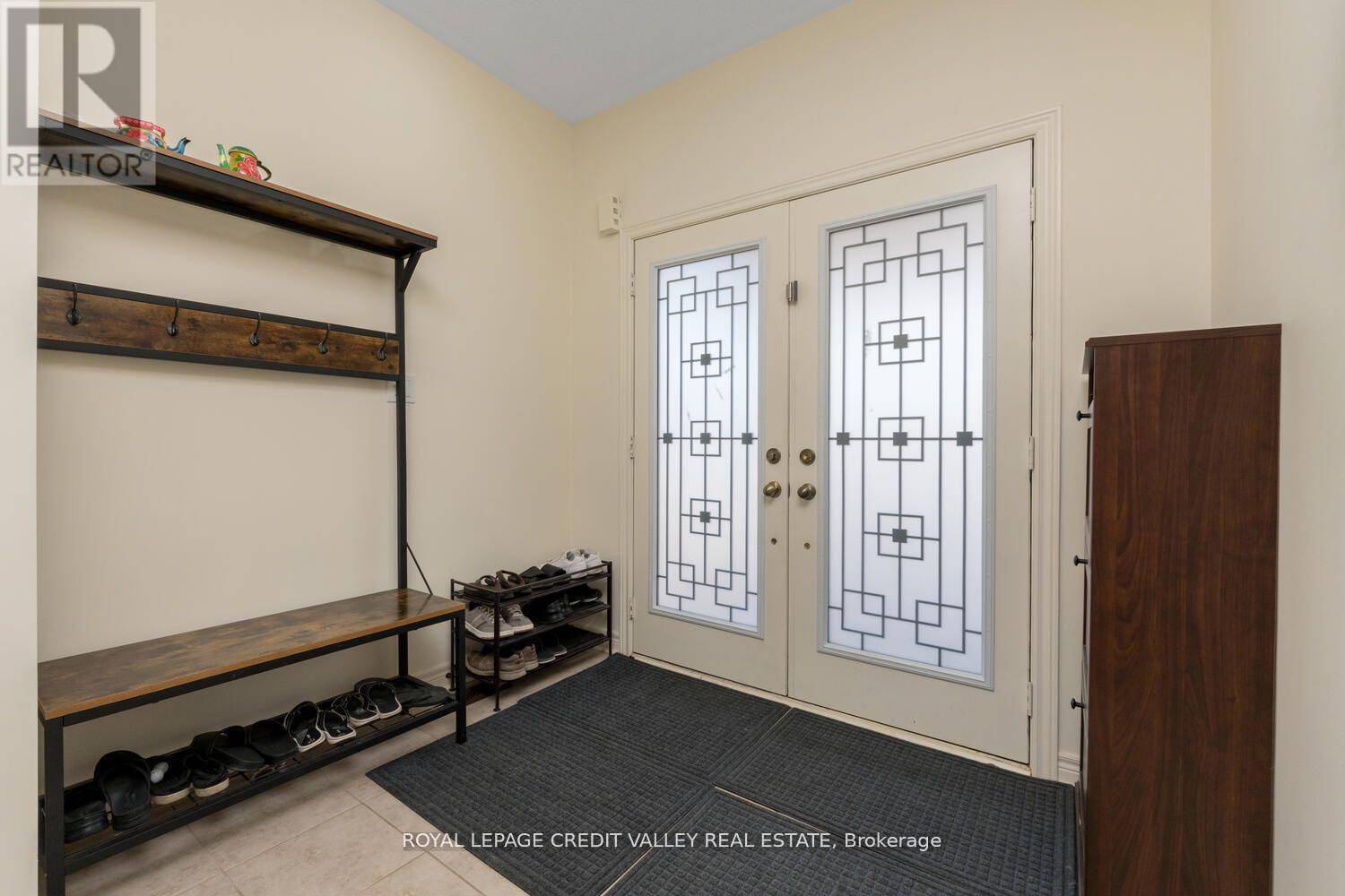 Milton (ha Harrison), ON L9T8W1,480 DOWNES JACKSON HEIGHTS