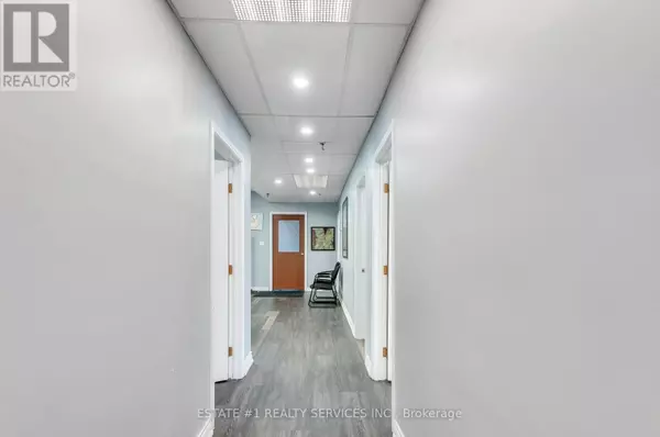 Mississauga (southdown), ON L5J4S9,2359 Royal Windsor DR #211