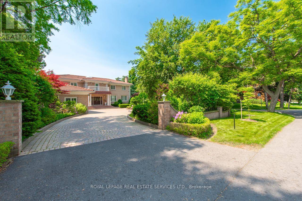 Toronto (princess-rosethorn), ON M9A1S6,49 THORNCREST ROAD