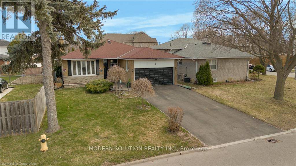 Toronto (willowridge-martingrove-richview), ON M9R2S1,3 HARTSDALE DRIVE