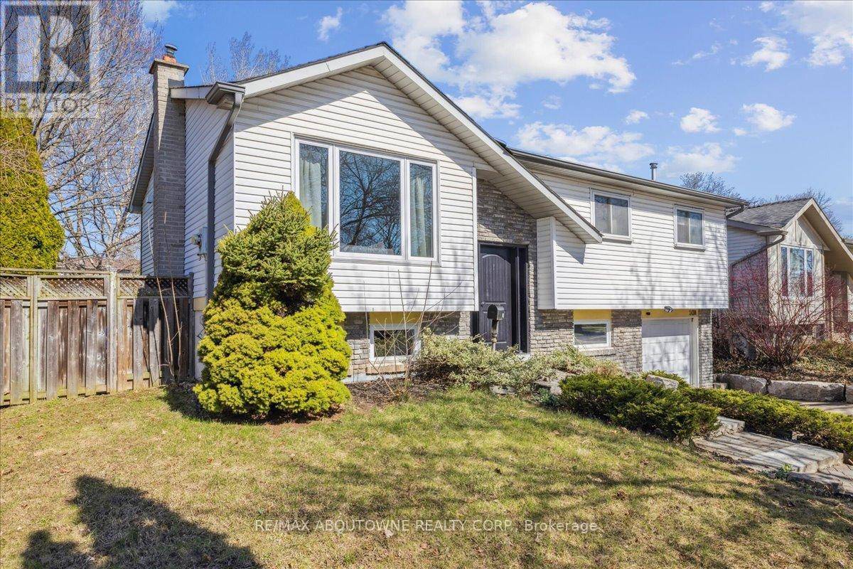 Burlington (brant Hills), ON L7P3B9,2430 CAVENDISH DRIVE