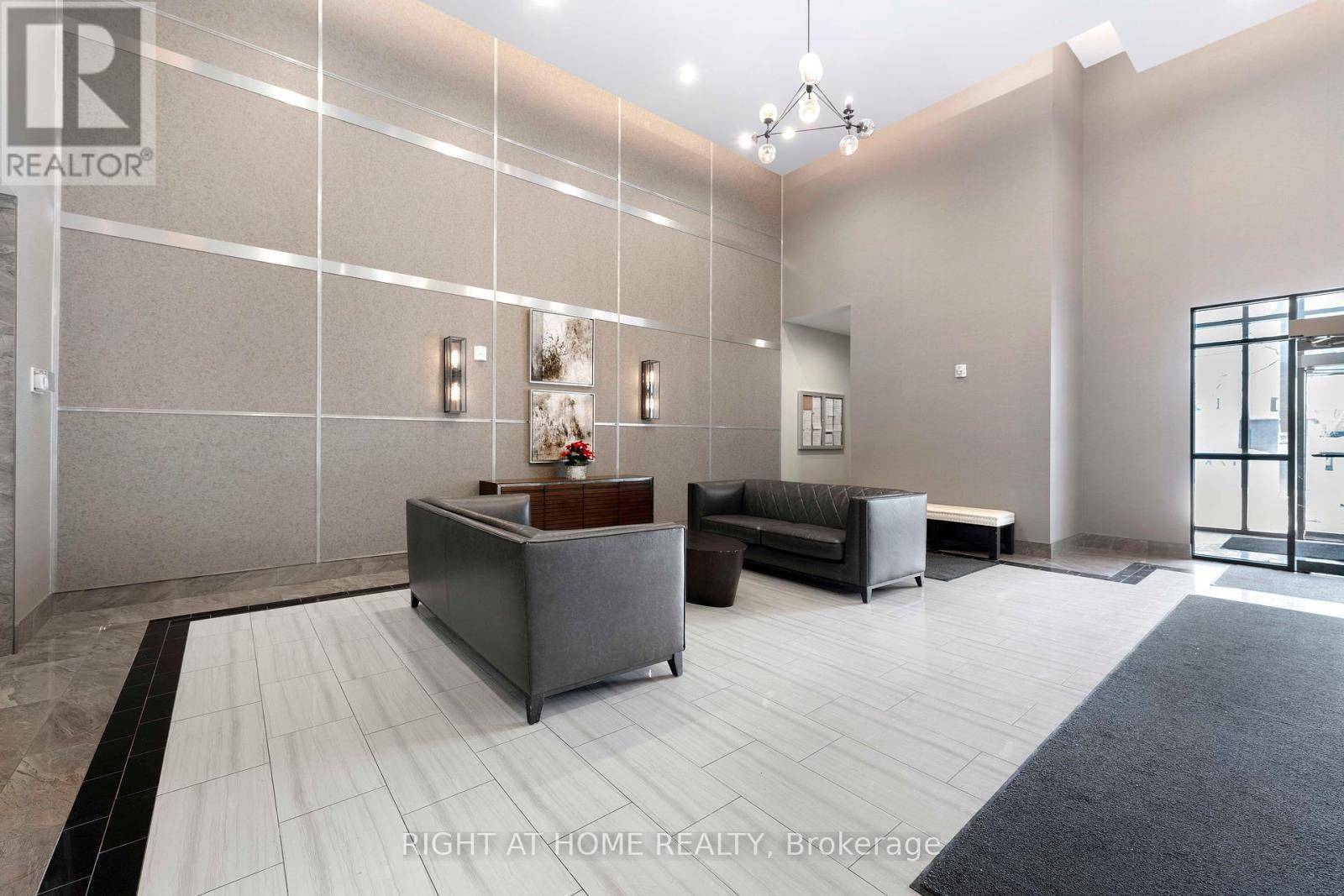 Oakville (wm Westmount), ON L6M4J2,2486 Old Bronte RD #418