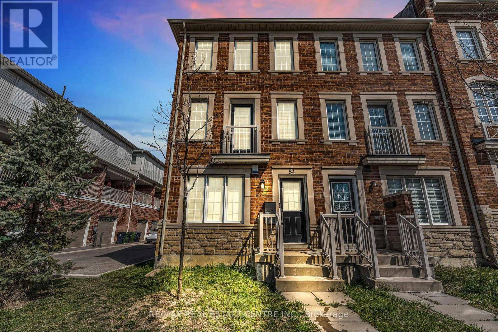 54 JUDY SGRO AVENUE, Toronto (downsview-roding-cfb), ON M3L0E4