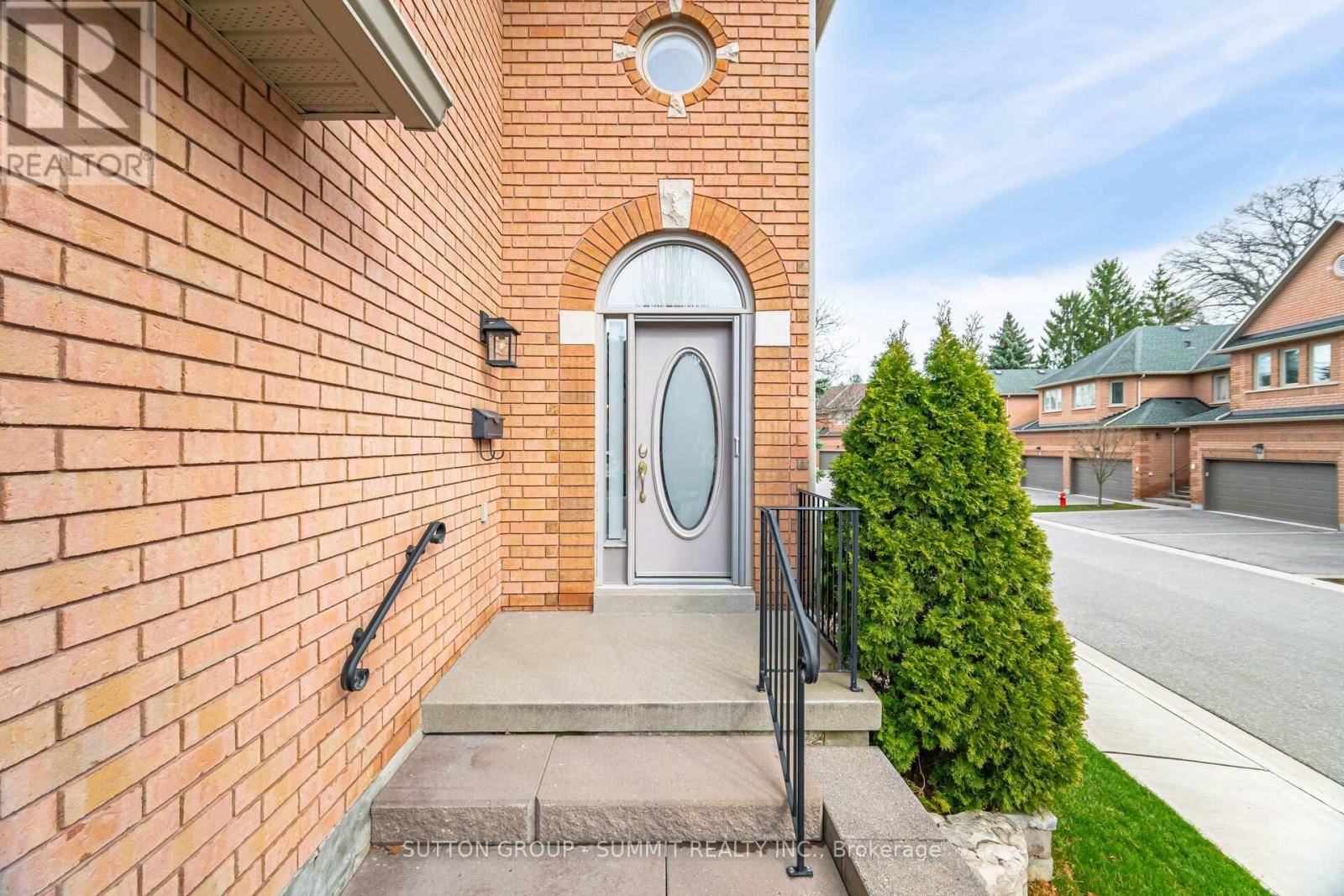 Mississauga (erin Mills), ON L5L5X2,1905 Broad Hollow Gate #14