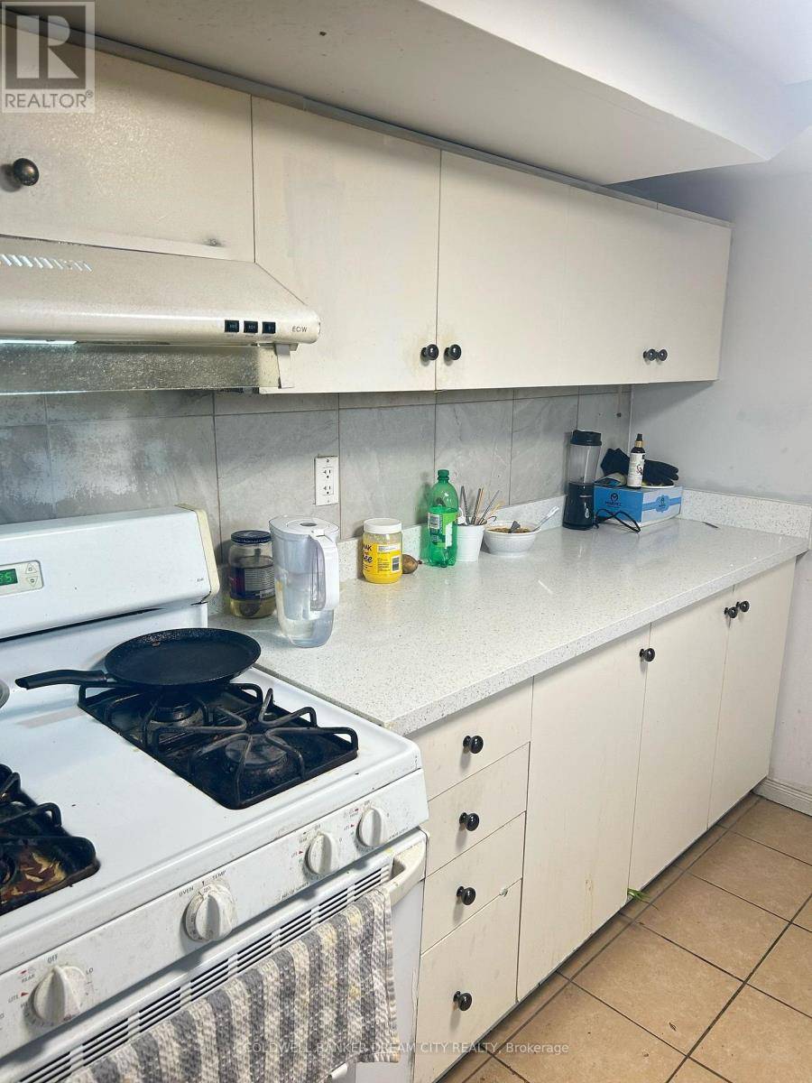Mississauga (malton), ON L4T3Z6,7388 Finery CRES East #2 bed