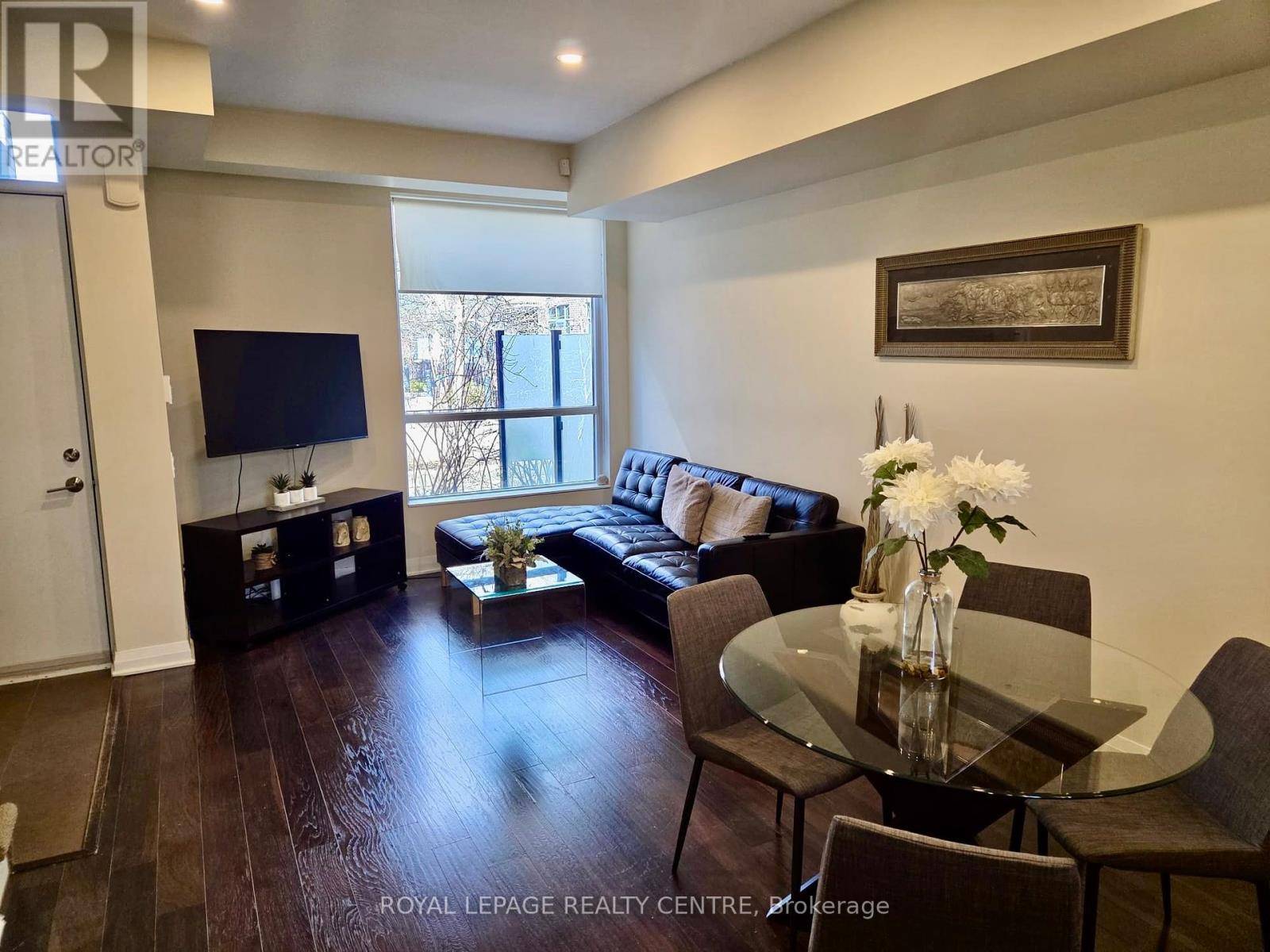 Toronto (islington-city Centre West), ON M9B0B3,19 Valhalla Inn RD #35