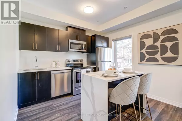 Mississauga (clarkson), ON L5J0B5,1145 Journeyman LN #236