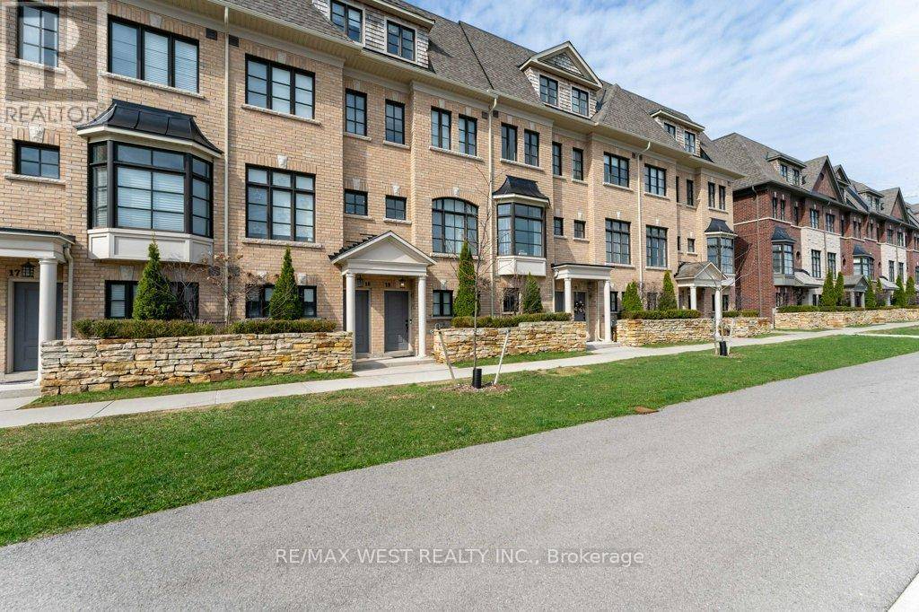 Oakville (ro River Oaks), ON L6H7H2,2172 Trafalgar RD #19