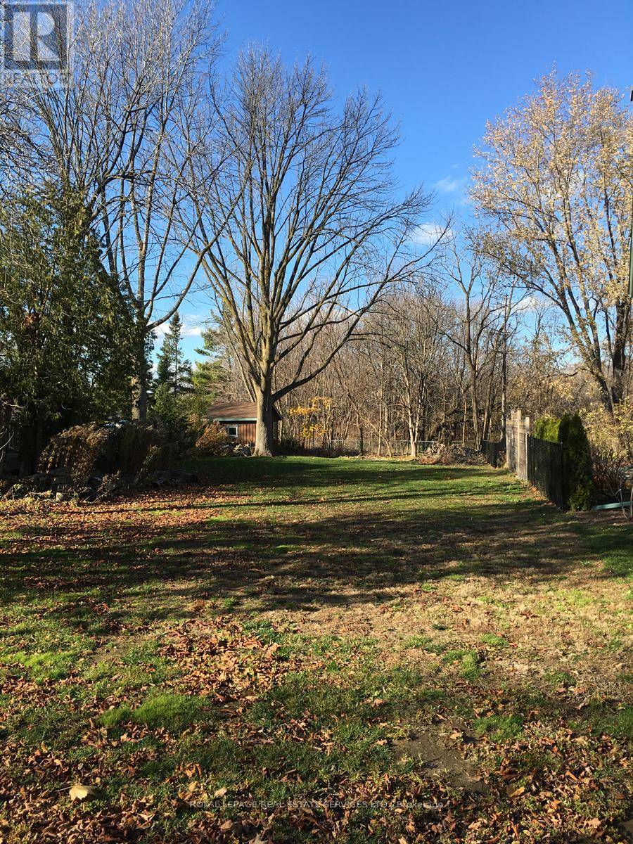 Burlington (lasalle), ON L7T3P8,1041 GREENWOOD DRIVE