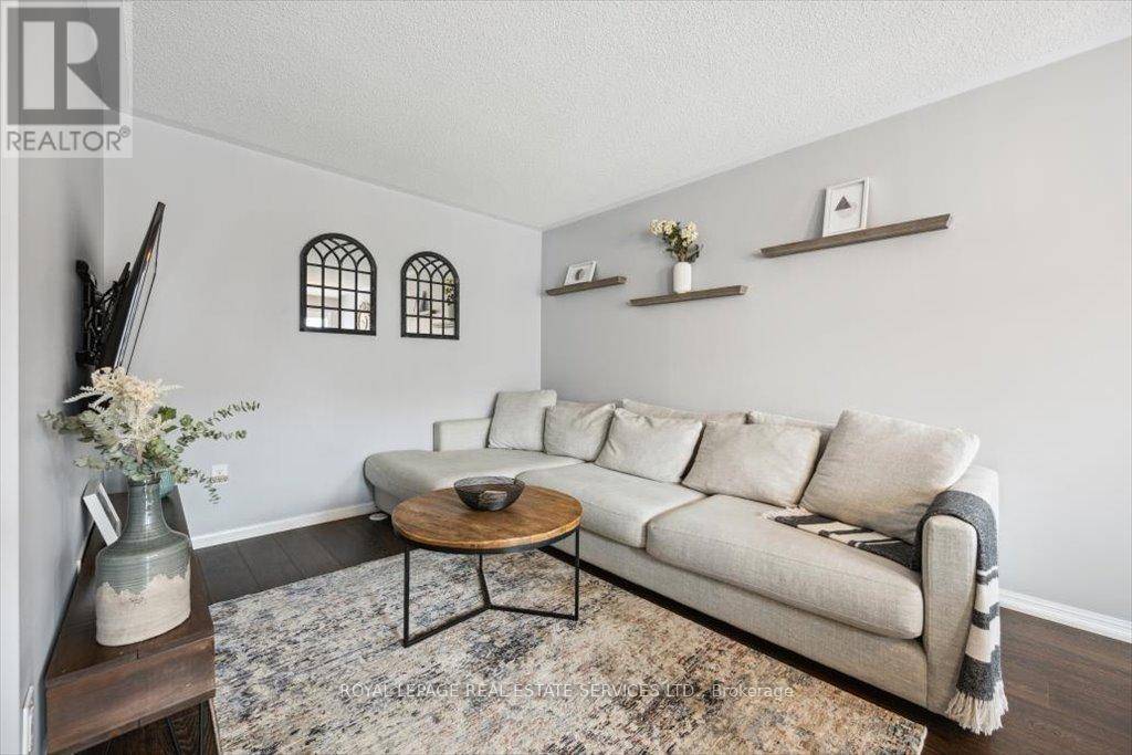 Milton (wi Willmott), ON L9T8E3,922 BRASSARD CIRCLE