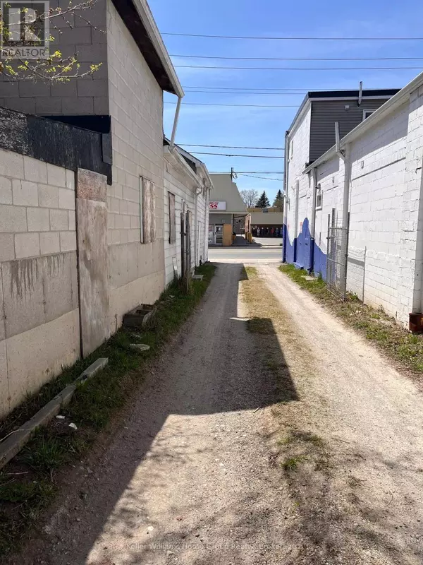 Halton Hills (ac Acton), ON L7J1V9,5 MAIN STREET N