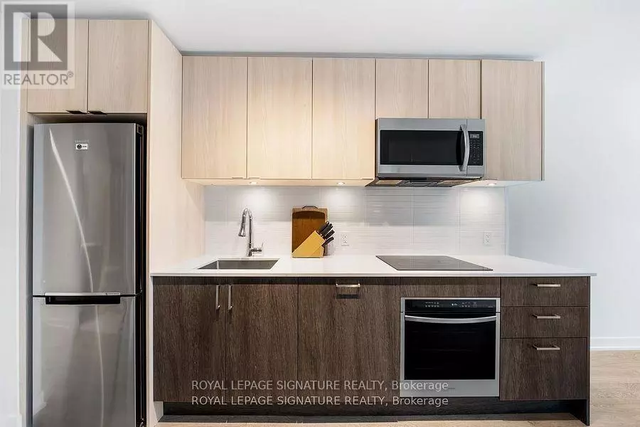 Toronto (high Park-swansea), ON M6S0B1,1928 Lake Shore BLVD West #2115